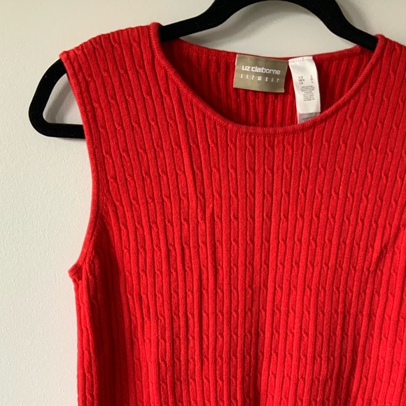 Red Knit Sleeveless Top - Picture 3 of 10